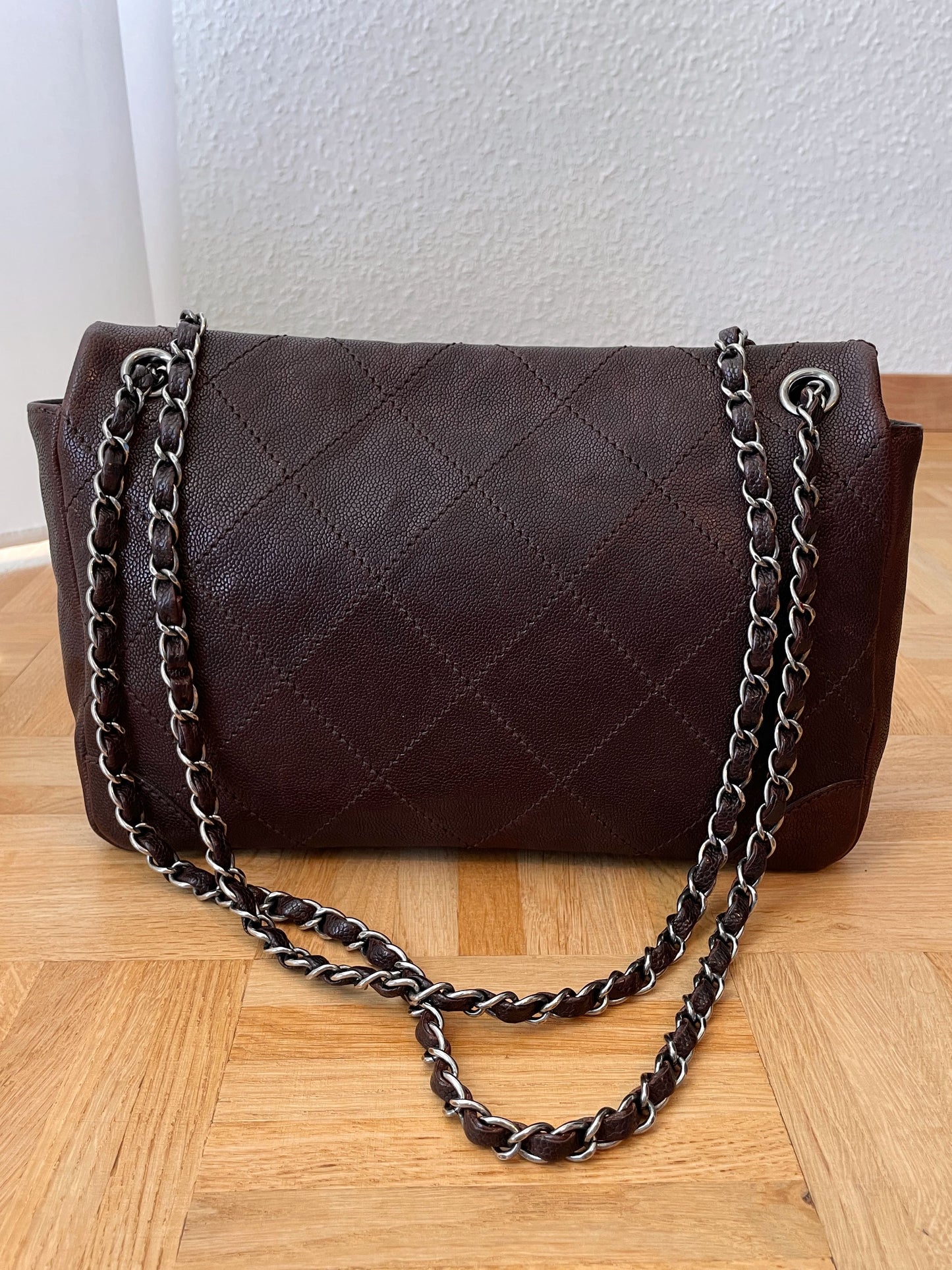 Sac CHANEL Timeless en cuir bordeaux