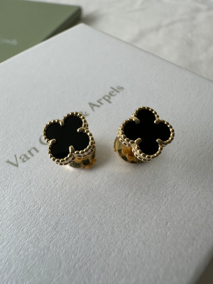 Sweet Alhambra Onyx Earrings in Yellow Gold