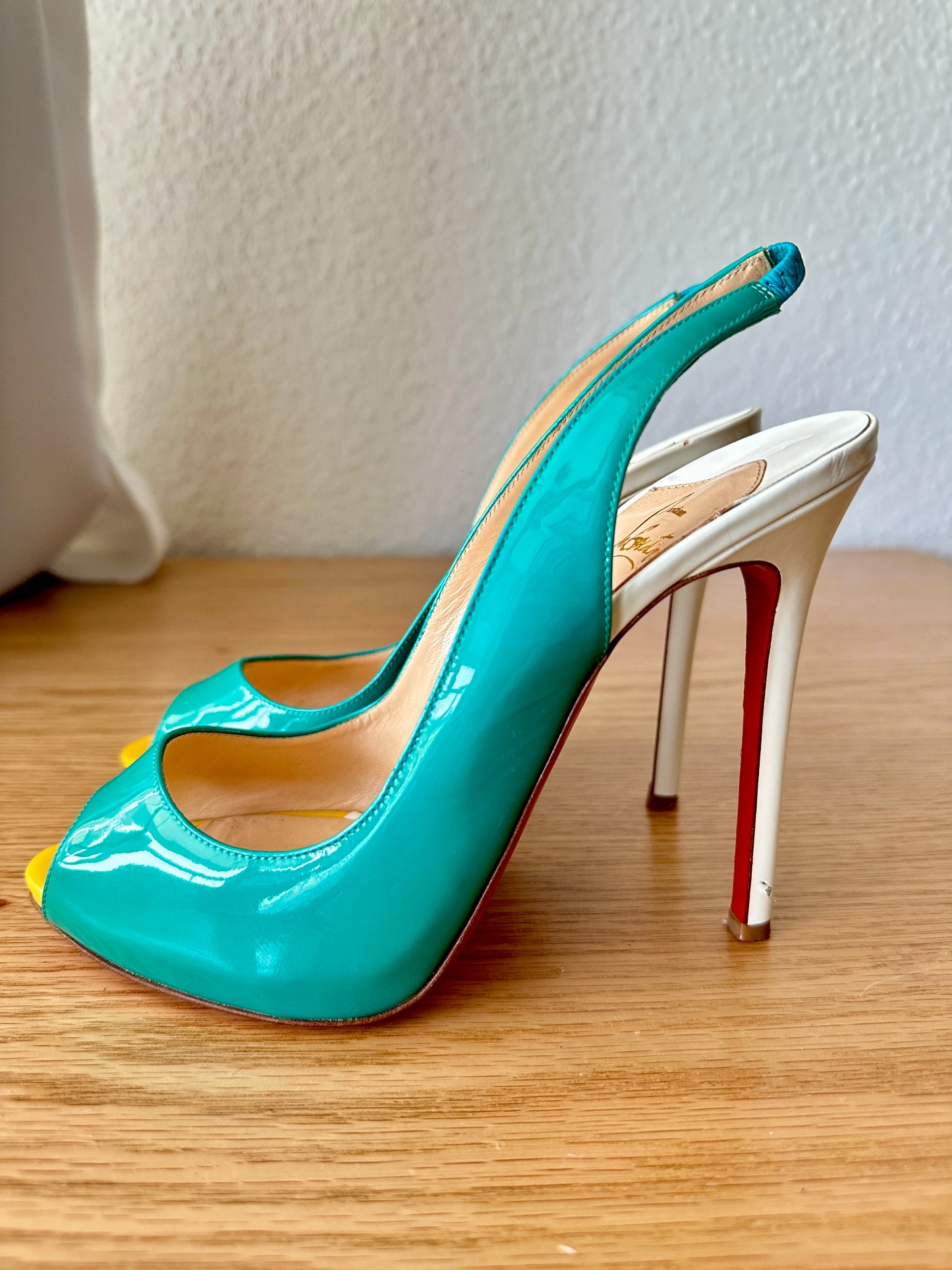 Escarpins LOUBOUTIN Private Number 39.5