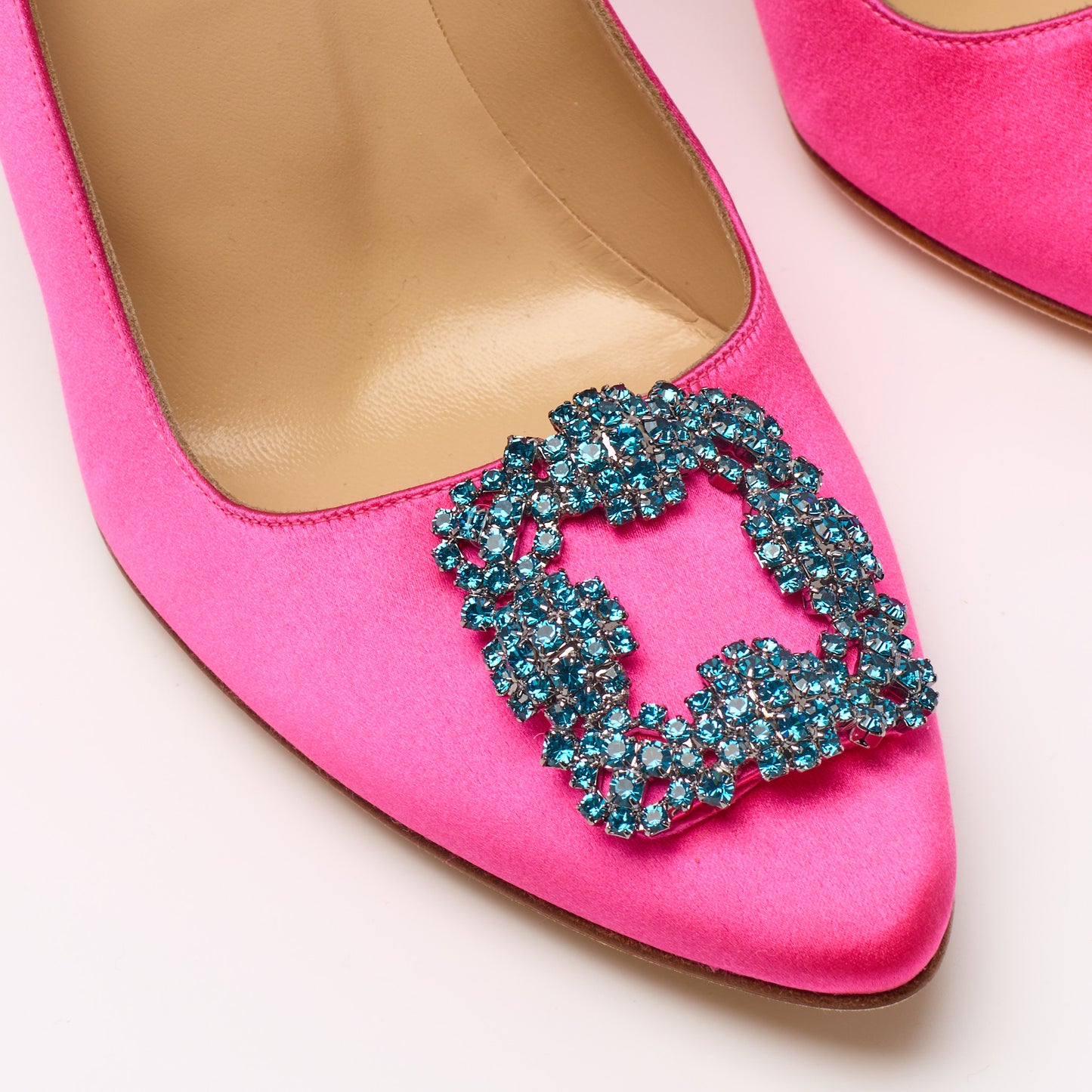 Escarpins MANOLO BLAHNIK Hangisi fuschia 39