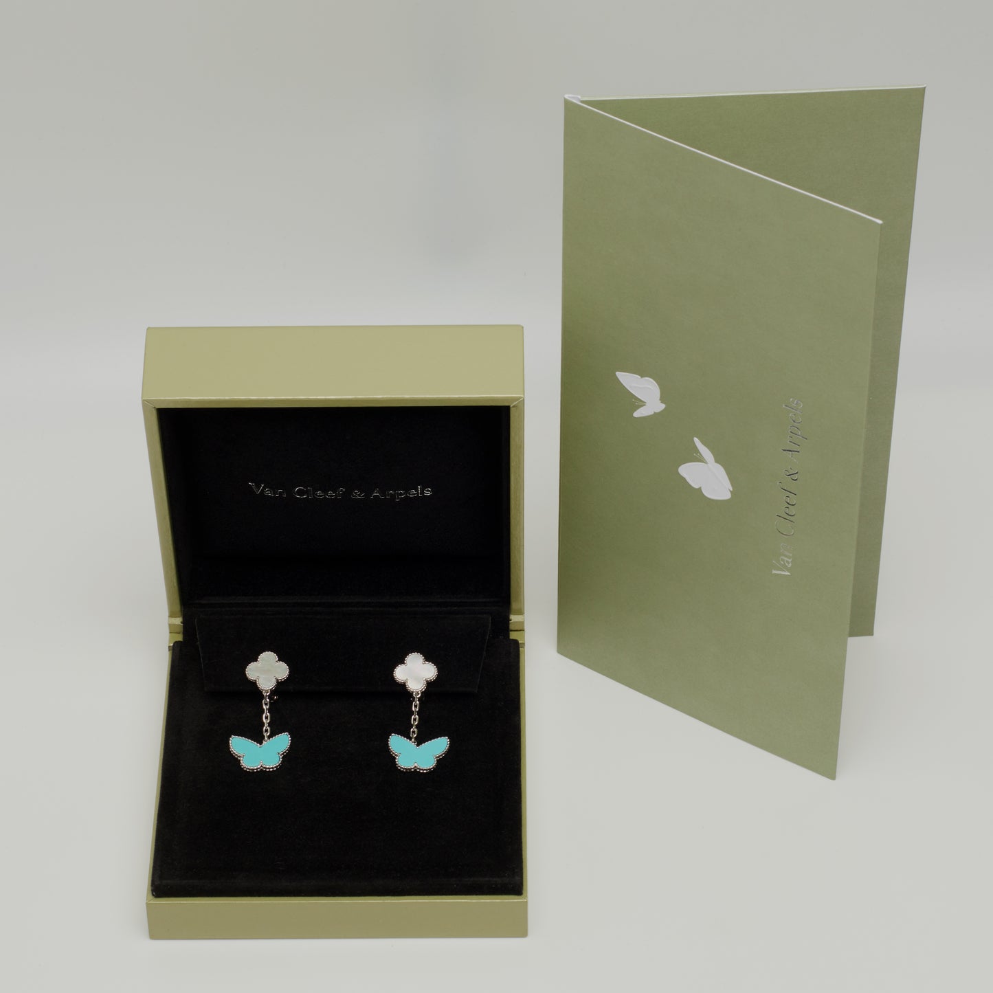 Van Cleef & Arpels Lucky Alhambra turquoise earrings in white gold