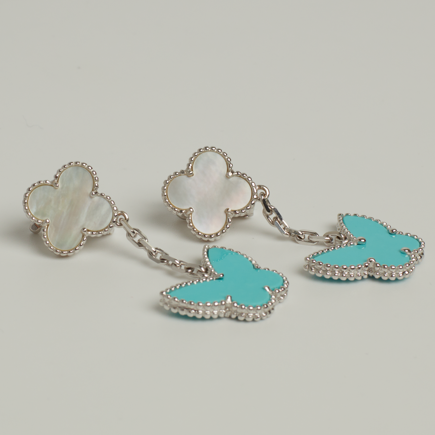 Van Cleef & Arpels Lucky Alhambra turquoise earrings in white gold