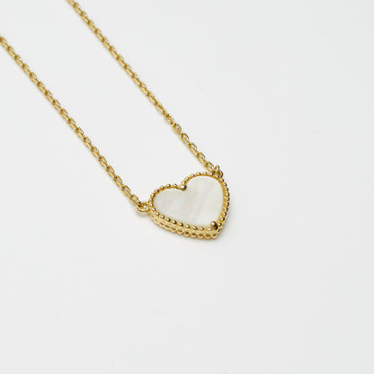 Collier Van Cleef & Arpels Lucky Alhambra Heart nacre blanche en or jaune